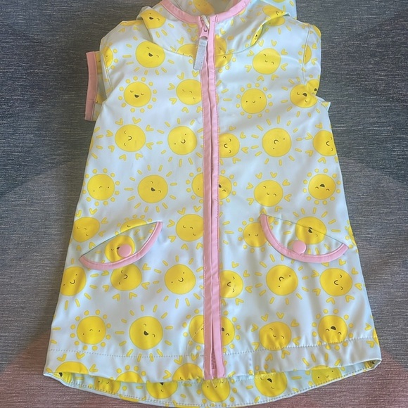 Cat & Jack Sunny Day Kids Adorable Raincoat - Picture 9 of 10
